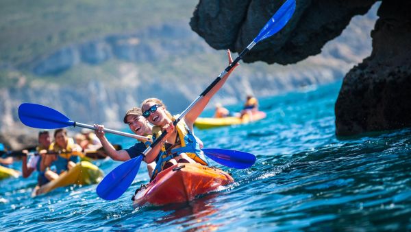 Tour de Kayak por Sesimbra Selvagem