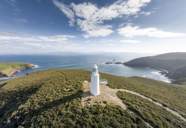 Bruny Island Safaris - Food, Sightseeing and Cape Bruny Lighthouse Tour