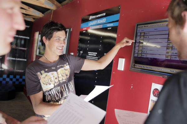Bathurst - Upgraded option  (based on approx 60 laps per person)  (Minimum price $1008, based on 14 people)