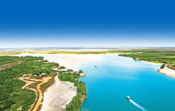 Pearls & Coast flight + Willie Creek Pearl Farm Tour & Lunch ex Broome