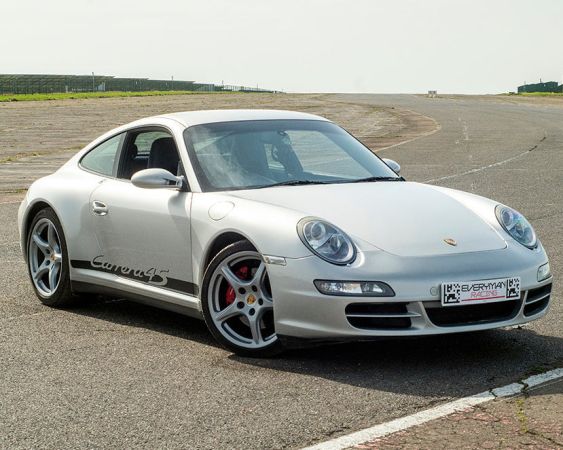  Porsche 911 Carrera 4s